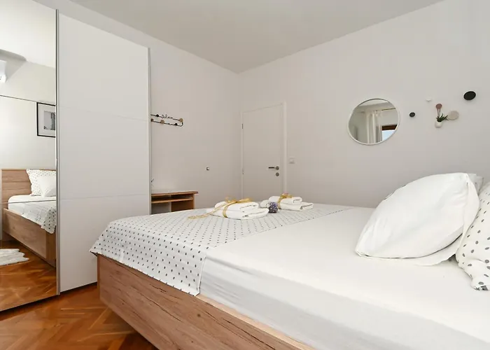 Appartement With Parking Space Okrug Gornji, Ciovo - 12293