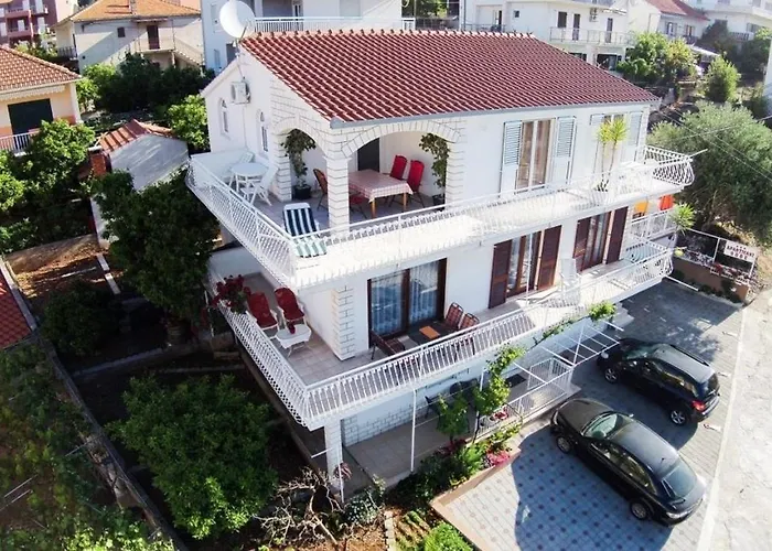 With Parking Space Okrug Gornji, Ciovo - 12293 Appartement